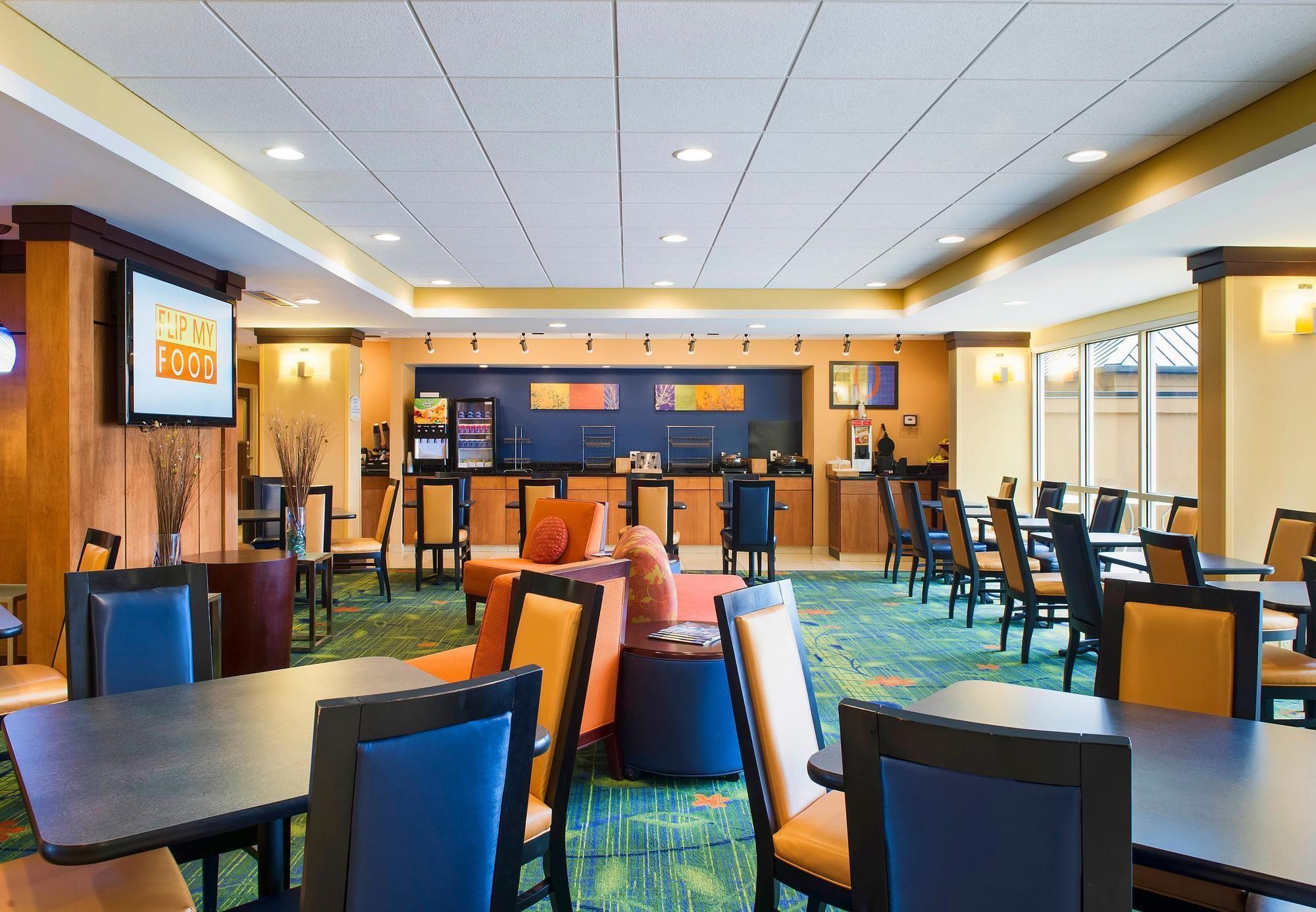 Fairfield Inn By Marriott Evansville East Exterior photo