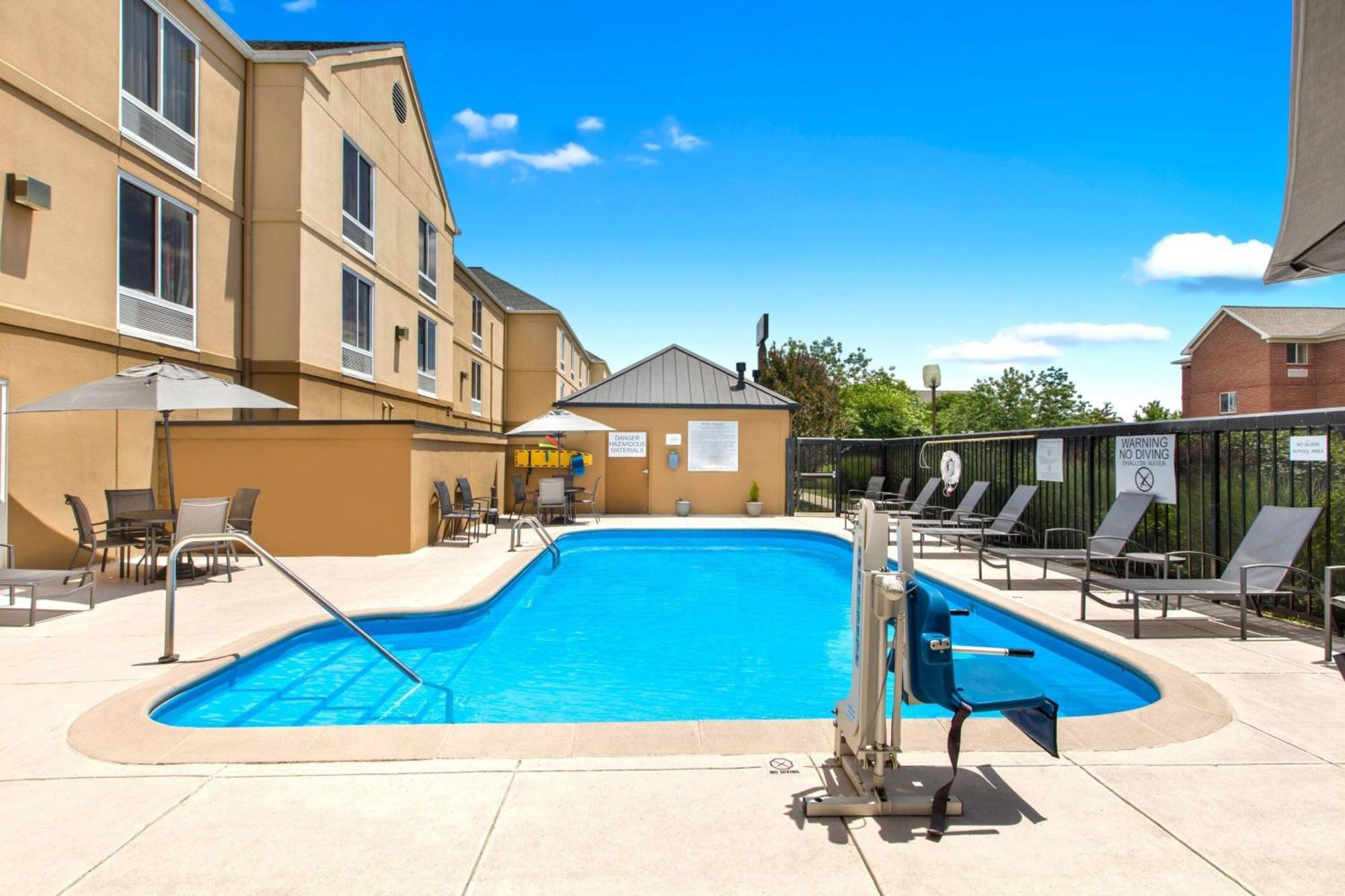 Fairfield Inn By Marriott Evansville East Exterior photo